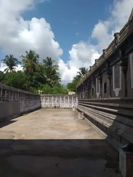 Arulmigu Srinivasaperumal Temple, Kumulam - 605107 அருள்மிகு சீனுவாசப்பெருமாள் திருக்கோயில், Kumulam - 605107, Viluppuram - Ancient Temple Architecture and History Image 5