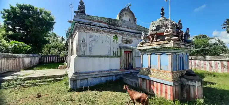 Arulmigu Srinivasaperumal Temple, Varambiyam - 614715 அருள்மிகு சீனிவாசப்பெருமாள் திருக்கோயில், வரம்பியம் - 614715, Thiruvarur - Ancient Temple Architecture and History Image 3