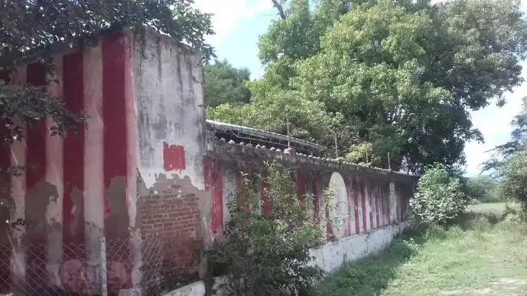 Arulmigu Srinivasaperumal @ Thiruvenkadamudayan Temple, Vadakarai - 626136 அருள்மிகு ஸ்ரீனிவாசபெருமாள் என்ற திருவேங்கடமுடையான் திருக்கோயில், வடகரை - 626136, Virudhunagar - Ancient Temple Architecture and History Image 2