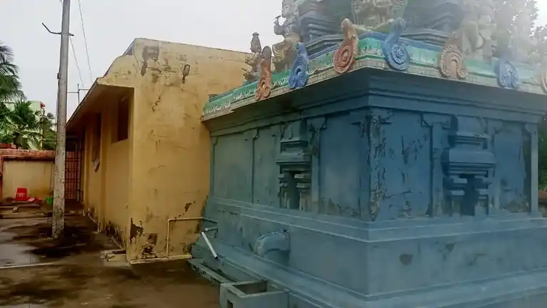 Arulmigu Srinuvasaperumal Temple, Erukattur - 610102 அருள்மிகு சீநிவாசபெருமாள் திருக்கோயில், Erukattur - 610102, Thiruvarur - Ancient Temple Architecture and History Image 2