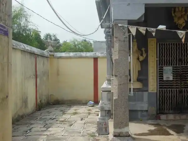 Arulmigu Srivasa Perumal Temple, Narimanam - 611102 Temple