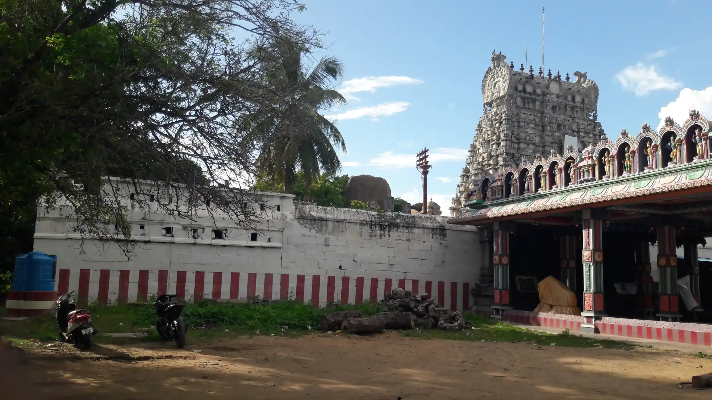 Arulmigu Sthalasayana Perumal Temple, Mamallapuram - 603104 அருள்மிகு ஸ்தலசயனப் பெருமாள் திருக்கோயில், மாமல்லபுரம் - 603104, Chengalpattu - Ancient Temple Architecture and History Image 2