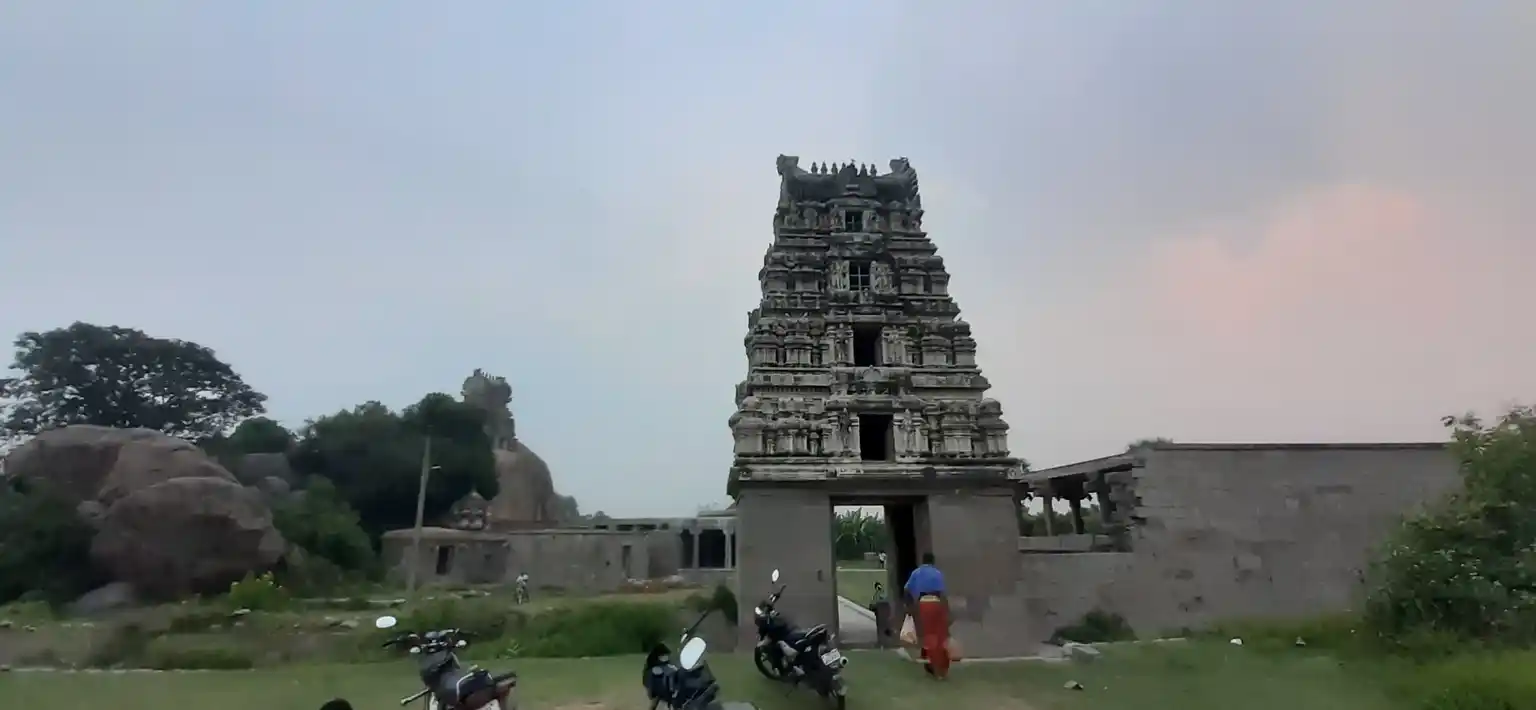 Arulmigu Sthambeswarar Temple, Seyamangalam - 604401