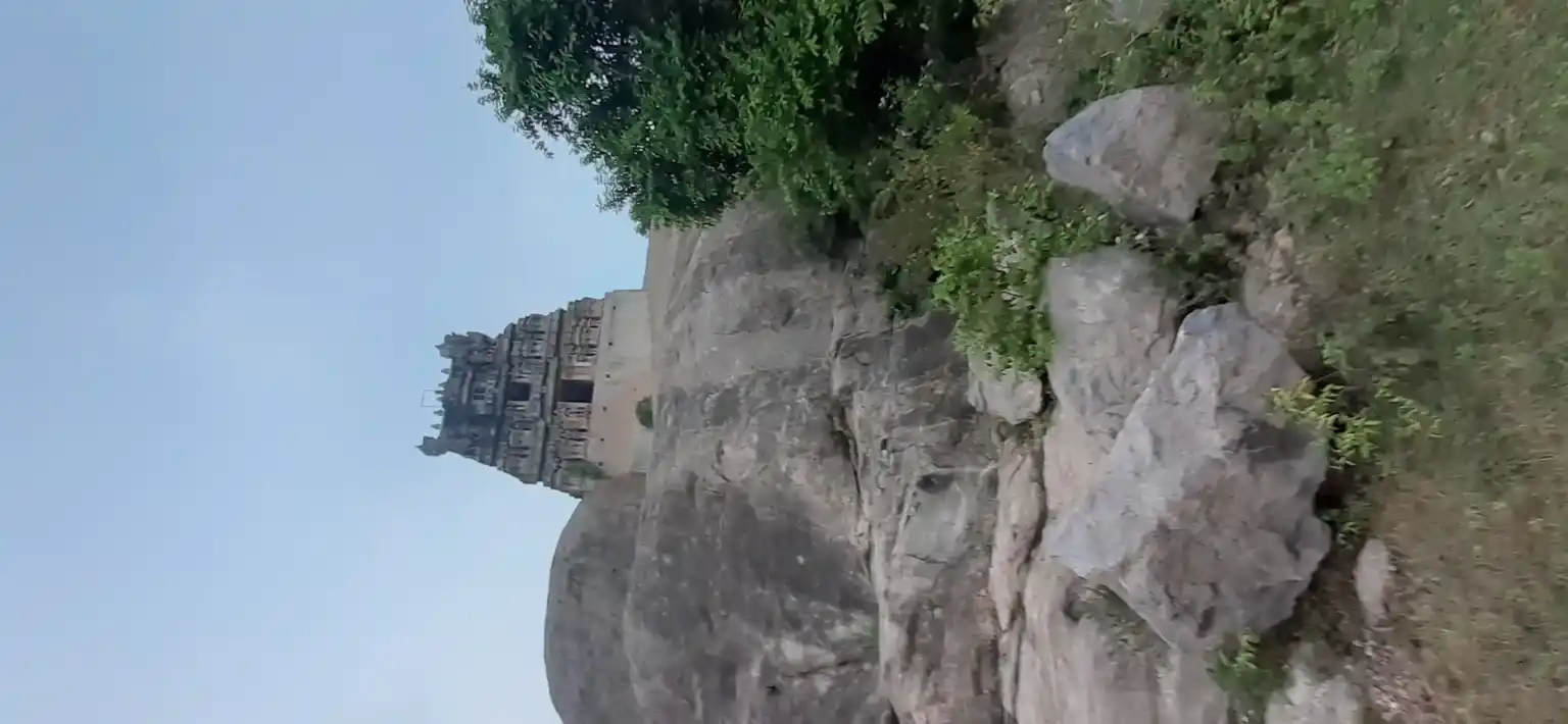 Arulmigu Sthambeswarar Temple, Seyamangalam - 604401 அருள்மிகு ஸ்தம்பேஸ்வரர் திருக்கோயில், Seyamangalam - 604401, Tiruvannamalai - Ancient Temple Architecture and History Image 3