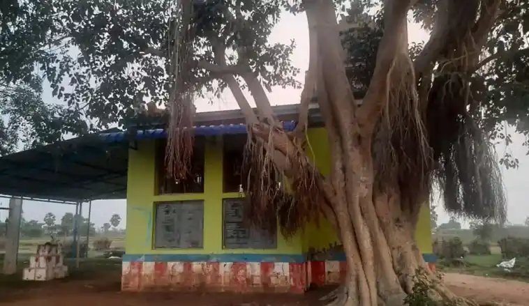 Arulmigu Subiramaniyasamy Temple, Keelavayal - 630410 அருள்மிகு சுப்பிரமணியசுவாமி திருக்கோயில், Keelavayal - 630410, Sivagangai - Ancient Temple Architecture and History Image 4