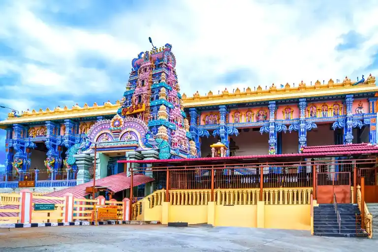 Arulmigu Subramaniaswamy Alias Balamurugan Temple, Rathinagiri, Keelminnal - 632517 அருள்மிகு சுப்பிரமணியசுவாமி என்கிற பாலமுருகன் திருக்கோயில், இரத்தினகிரி, கீழ்மின்னல் - 632517, Ranipet - Ancient Temple Architecture and History Image 3