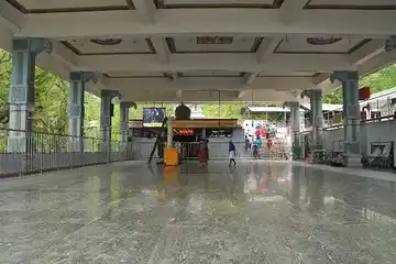 Arulmigu Subramaniaswamy Temple, Maruthamalai - 641046 அருள்மிகு சுப்பிரமணியசுவாமி திருக்கோயில், மருதமலை - 641046, Coimbatore - Ancient Temple Architecture and History Image 3