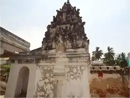 Arulmigu Subramaniaswamy Temple, Perampattu - 635652 அருள்மிகு சுப்பிரமணிய சுவாமி திருக்கோயில், பேராம்பட்டு - 635652, Thirupathur - Ancient Temple Architecture and History Image 2