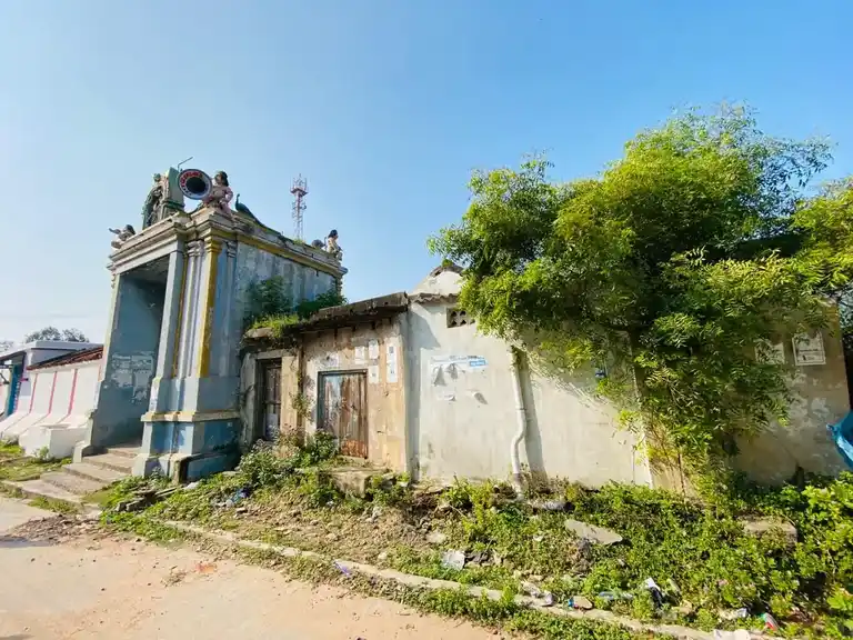 Arulmigu Subramanisamy Temple, Pazhaverkadu - 601204 அருள்மிகு சுப்பிரமணியசுவாமி திருக்கோயில், பழவேற்காடு - 601204, Tiruvallur - Ancient Temple Architecture and History Image 2