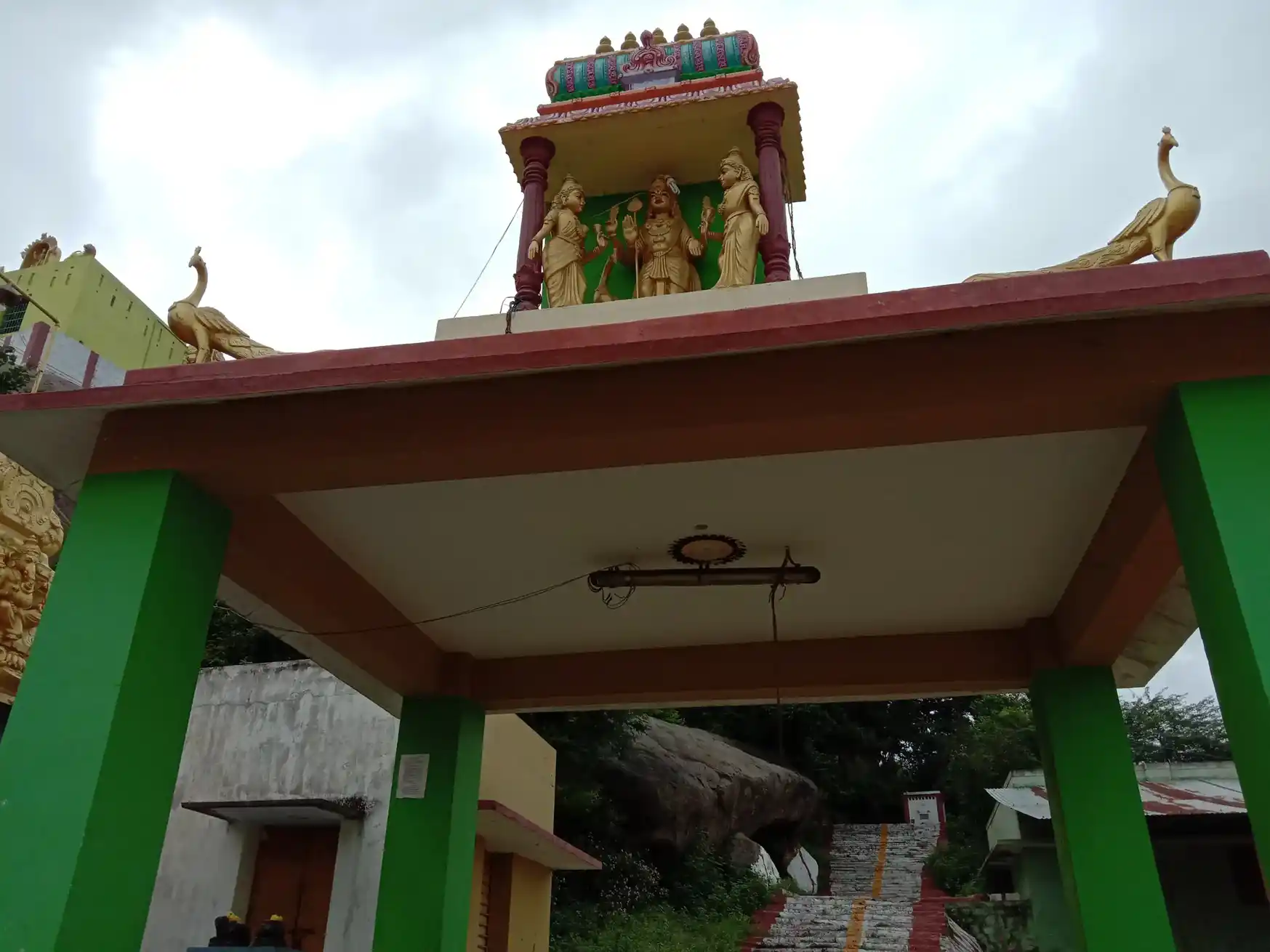 Arulmigu Subramaniya Swami Temple, Gurumapalayam - 632102 அருள்மிகு சுப்பிரமணியசுவாமி திருக்கோயில், குருமபாளையம் - 632102, Vellore - Ancient Temple Architecture and History Image 4