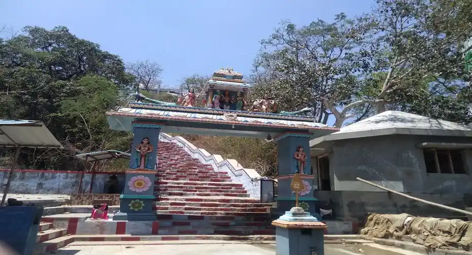 Arulmigu Subramaniya Swami Temple, Puthur 66 - 632519 அருள்மிகு சுப்பிரமணிய சுவாமி திருக்கோயில், 66 புதூர் - 632519, Vellore - Ancient Temple Architecture and History Image 3