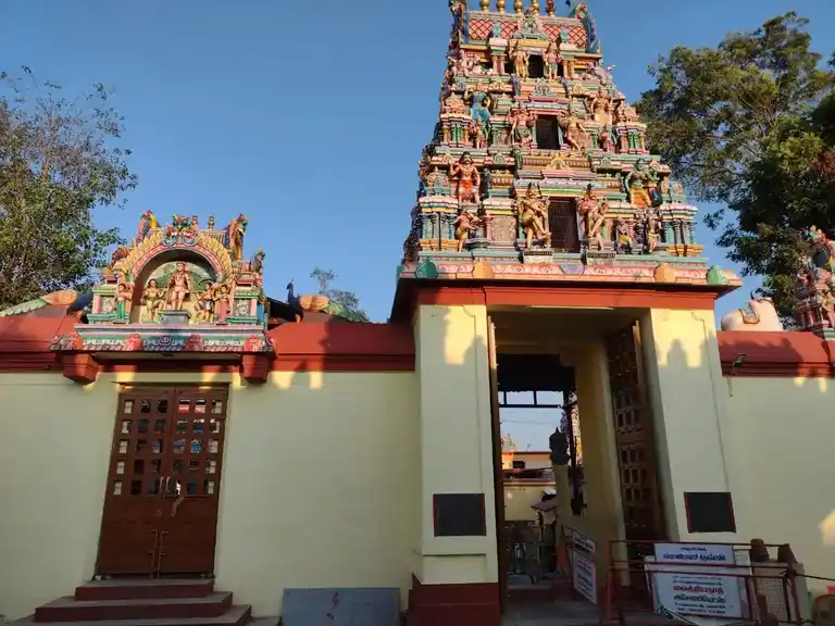 Arulmigu Subramaniya Swamy Temple, Karaikkal Ammaiyar Street, Pollachi - 642001 அருள்மிகு சுப்பிரமணியசுவாமி திருக்கோயில், Karaikkal Ammaiyar Street, Pollachi - 642001, Coimbatore - Ancient Temple Architecture and History Image 9