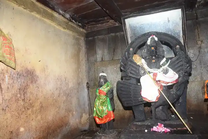 Arulmigu Subramaniya Swamy Temple, Maharajapuram - 609309 அருள்மிகு சுப்ரமணிய சுவாமி திருக்கோயில், Maharajapuram - 609309, Mayiladuthurai - Ancient Temple Architecture and History Image 5