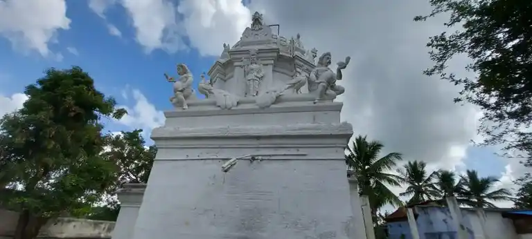 Arulmigu Subramaniya Temple, Kondapuram - 631102 அருள்மிகு சுப்பிரமணியசுவாமி திருக்கோயில், கொண்டாபுரம் - 631102, Ranipet - Ancient Temple Architecture and History Image 3
