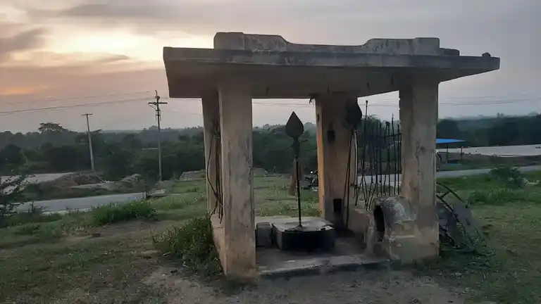 Arulmigu Subramaniyar Temple, Venganthur - 605402 அருள்மிகு சுப்பிரமணியர், அய்யனார், பிடாரி வகையறா திருக்கோயில், Venganthur - 605402, Viluppuram - Ancient Temple Architecture and History Image 3