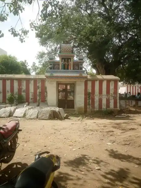 Arulmigu Subramaniyasami Temple, Pullambadi - 621712 Arulmigu Subramaniyasami Temple, Pullambadi - 621712, Thiruchirappalli - Ancient Temple Architecture and History Image 5