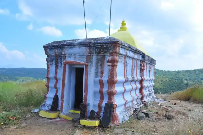 Arulmigu Subramaniyasamy Temple, Kaligoundanoor, Vellar - 636451 அருள்மிகு சுப்பிரமணியசுவாமி திருக்கோயில், Kaligoundanoor, Vellar - 636451, Salem - Ancient Temple Architecture and History Image 3