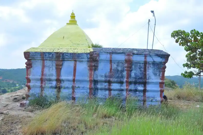 Arulmigu Subramaniyasamy Temple, Kaligoundanoor, Vellar - 636451 அருள்மிகு சுப்பிரமணியசுவாமி திருக்கோயில், Kaligoundanoor, Vellar - 636451, Salem - Ancient Temple Architecture and History Image 6