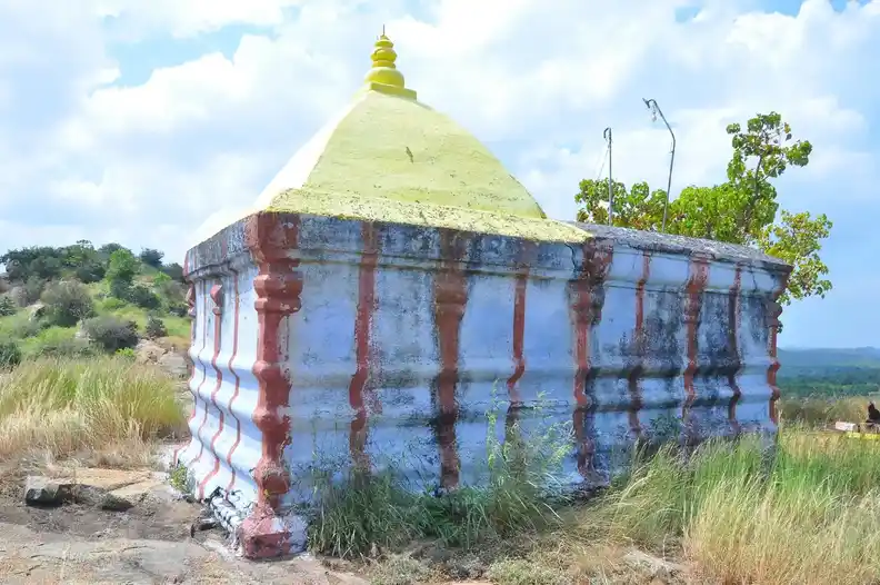 Arulmigu Subramaniyasamy Temple, Kaligoundanoor, Vellar - 636451 அருள்மிகு சுப்பிரமணியசுவாமி திருக்கோயில், Kaligoundanoor, Vellar - 636451, Salem - Ancient Temple Architecture and History Image 7