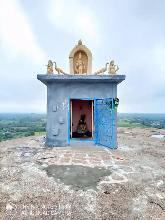 Arulmigu Subramaniyasamy Temple, Mattaparai - 621303 Arulmigu Subramaniyasamy Temple, Mattaparai - 621303, Thiruchirappalli - Ancient Temple Architecture and History Image 2