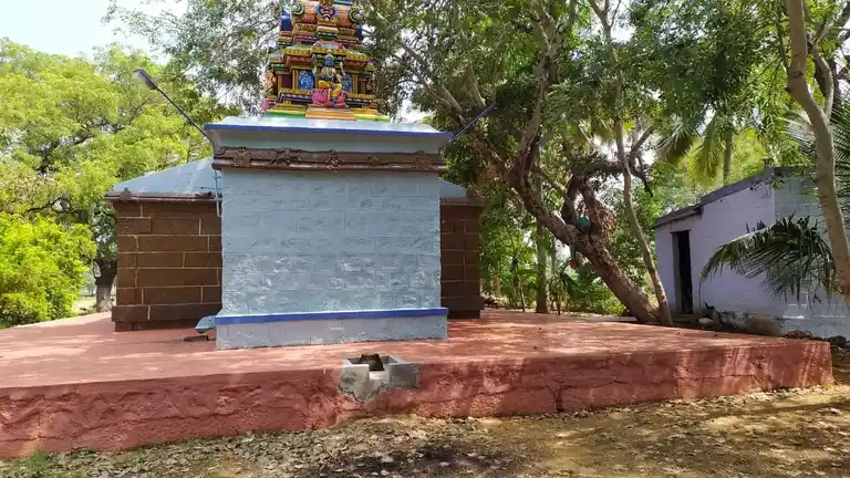 Arulmigu Subramaniyasamy Temple, Near Pond, Madathur - 627811 அருள்மிகு சுப்பிரமணியசுவாமி திருக்கோயில், -, Madathur - 627811, Tenkasi - Ancient Temple Architecture and History Image 4