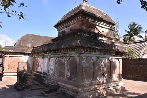 Arulmigu Subramaniyaswamy Temple, Aaduragaram - 607302 அருள்மிகு சுப்ரமணியசாமி திருக்கோயில், Aaduragaram - 607302, Cuddalore - Ancient Temple Architecture and History Image 4