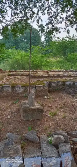 Arulmigu Subramaniyaswamy Temple, Bompatti - 635207 அருள்மிகு சுப்ரமணியசாமி திருக்கோயில், Bompatti - 635207, Krishnagiri - Ancient Temple Architecture and History Image 2