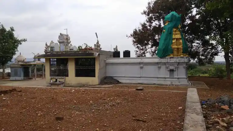 Arulmigu Subramaniyaswamy Temple, Chinna Siragappadi - 636308 அருள்மிகு சுப்ரமணியசுவாமி திருக்கோயில், சின்ன சீரகாபாடி - 636308, Salem - Ancient Temple Architecture and History Image 4