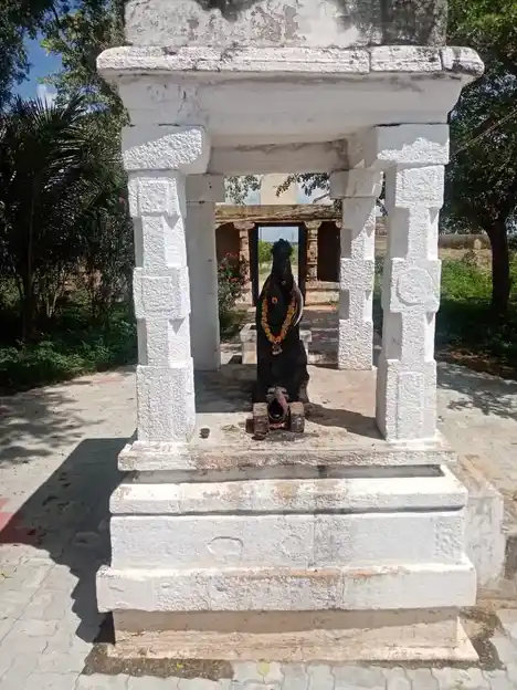 Arulmigu Subramaniyaswamy Temple, Kovanoor - 630561 அருள்மிகு சுப்பிரமணியசுவாமி திருக்கோயில், கோவானுர், Kovanoor - 630561, Sivagangai - Ancient Temple Architecture and History Image 3