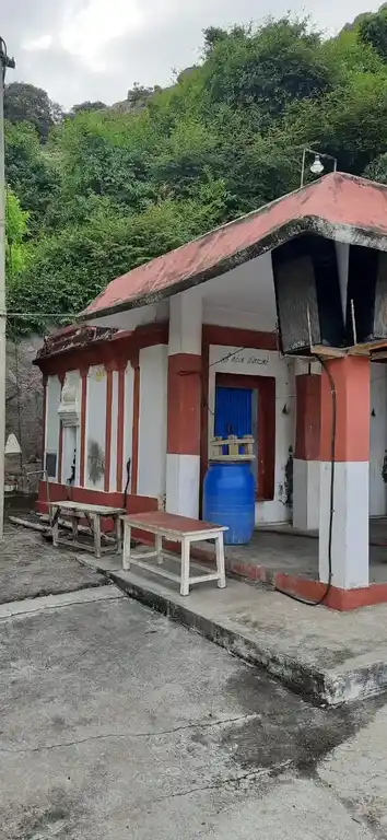 Arulmigu Subramaniyaswamy Temple, Mukkunam - 604203 Temple