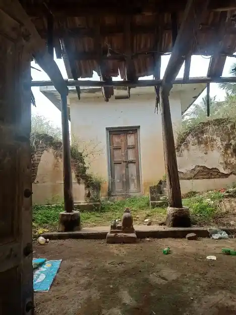 Arulmigu Subramaniyaswamy Temple, Pallipatti Valasaiyur, Pallipatty - 636122 அருள்மிகு சுப்ரமணியசுவாமி திருக்கோயில், பள்ளிப்பட்டி, பள்ளிப்பட்டி - 636122, Salem - Ancient Temple Architecture and History Image 2