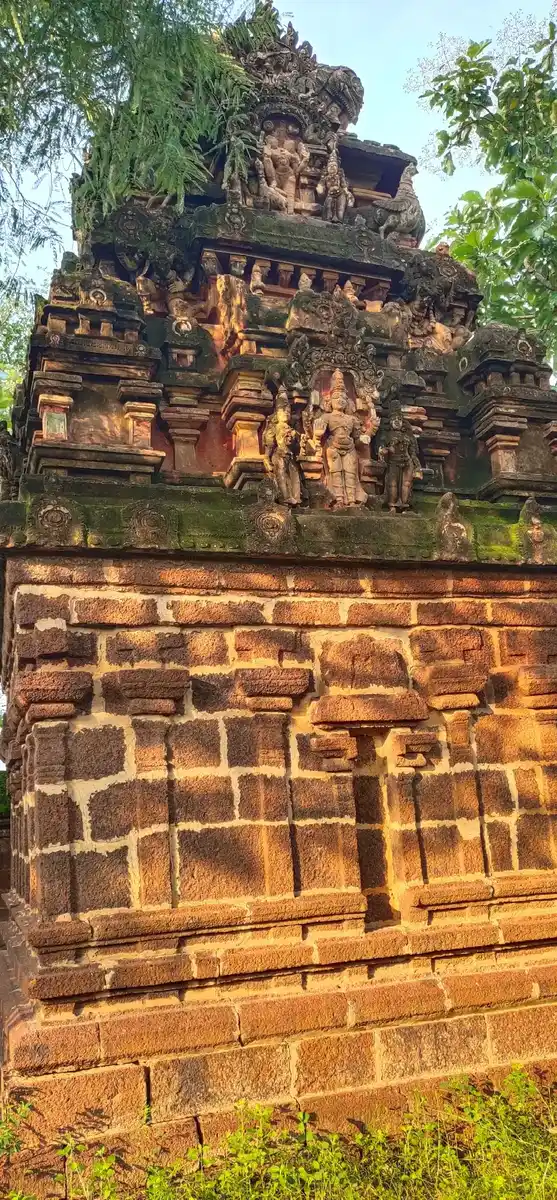 Arulmigu Subramaniyaswamy Temple, Sidambaraviduthi - 614622 அருள்மிகு சுப்ரமணிய சுவாமி திருக்கோயில், Sidambaraviduthi - 614622, Pudukkottai - Ancient Temple Architecture and History Image 2