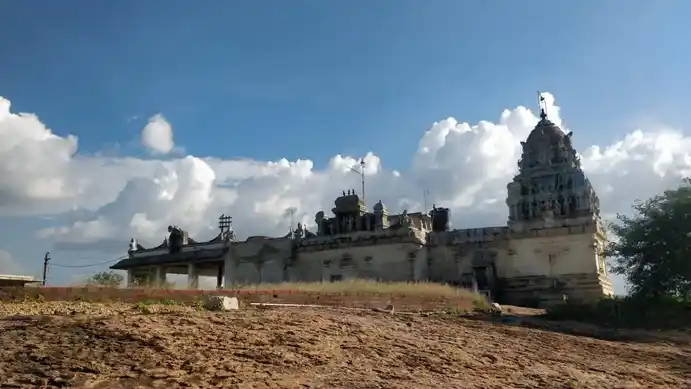 Arulmigu Subramaniyaswamy Temple, Vaiyapuri, Ponnamaravathi Taluk - 622402 அருள்மிகு சுப்பிரமணியசுவாமி திருக்கோயில், வையாபுரி, பொன்னமராவதி வட்டம் - 622402, Pudukkottai - Ancient Temple Architecture and History Image 6