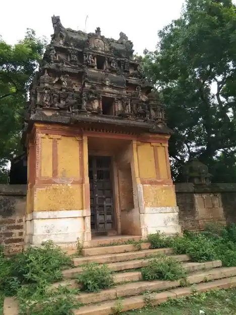 Arulmigu Subramaniyaswamy Temple, Vallam, Thanjavur - 613403 அருள்மிகு சுப்பிரமணிய சவாமி திருக்கோயில், Vallam, Thanjavur - 613403, Thanjavur - Ancient Temple Architecture and History Image 2