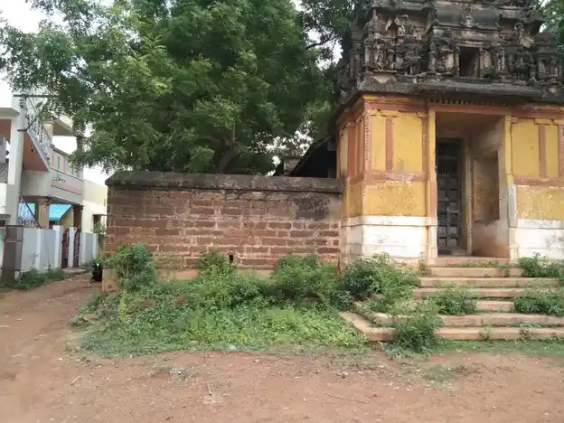 Arulmigu Subramaniyaswamy Temple, Vallam, Thanjavur - 613403 அருள்மிகு சுப்பிரமணிய சவாமி திருக்கோயில், Vallam, Thanjavur - 613403, Thanjavur - Ancient Temple Architecture and History Image 3