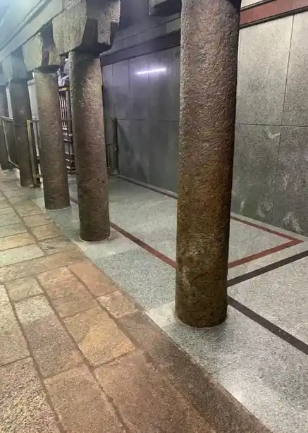 Arulmigu Subramanyaswamy Temple, Malaikoil, Tiruttani - 631209 அருள்மிகு சுப்பிரமணியசுவாமி திருக்கோயில், மலைக்கோயில், திருத்தணி - 631209, Tiruvallur - Ancient Temple Architecture and History Image 2