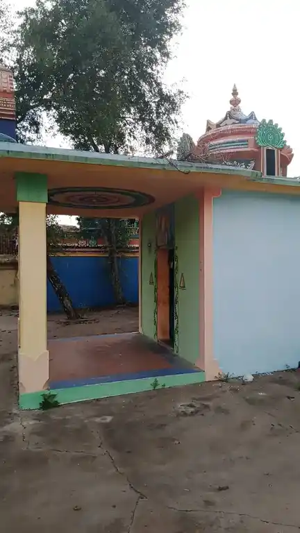 Arulmigu Subranamiyaswamy Temple, Melanikuzhi, Melanikuzhi - 612903 அருள்மிகு சுப்பிரமணியசுவாமி திருக்கோயில், மேலணிக்குழி, மேலணிக்குழி - 612903, Ariyalur - Ancient Temple Architecture and History Image 2