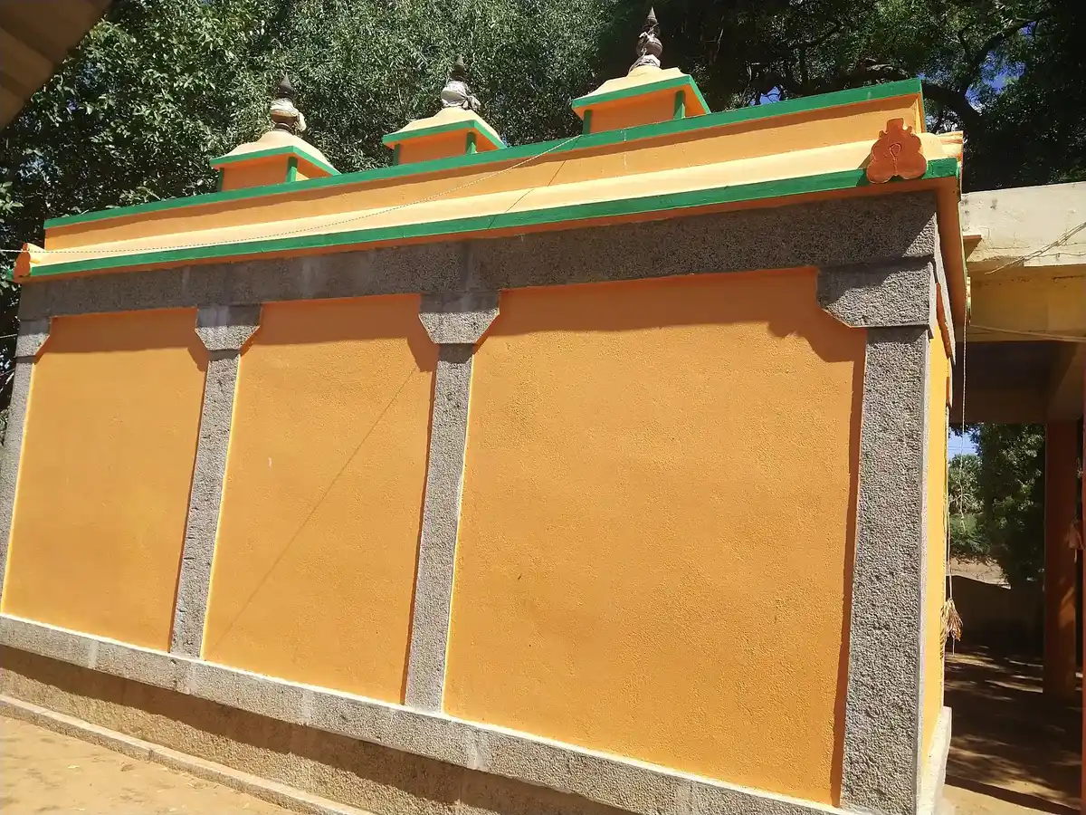 Arulmigu Sudalaimadasamy Temple, Nathaikulam - 628617 அருள்மிகு சுடலைமாடசாமி திருக்கோயில், Nandikulam - 628617, Thoothukudi - Ancient Temple Architecture and History Image 3