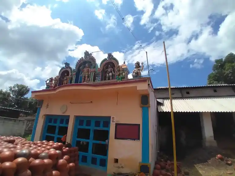 Arulmigu Sudalaimadasamy Temple, Near Thirumalai Temple, Thenpothai - 627809 அருள்மிகு சுடலைமாடசுவாமி திருக்கோயில், Near Thirumalai Temple, Thenpothai - 627809, Tenkasi - Ancient Temple Architecture and History Image 4