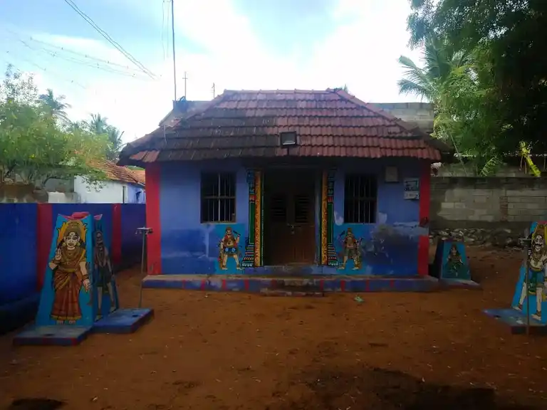 Arulmigu Sudalaimadasamy Temple, Vadakku Kalan Kudiyiruppu, Udangudi - 628203
