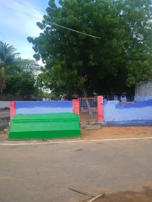 Arulmigu Sudalaimadasamy Temple, Vadakku Kalan Kudiyiruppu, Udangudi - 628203 அருள்மிகு சுடலைமாடசாமி திருக்கோயில், Vadakkukalankudiruppiu, வடக்கு காலன்குடியிருப்பு - 628203, Thoothukudi - Ancient Temple Architecture and History Image 4