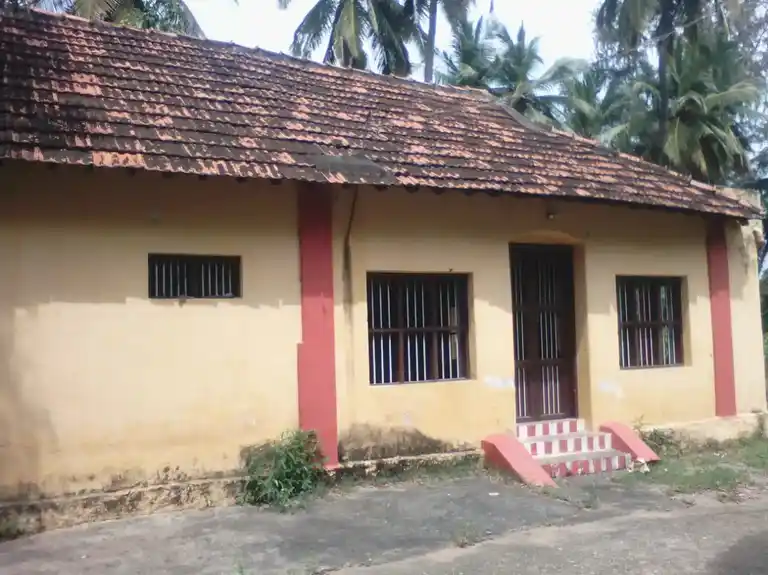 Arulmigu Sudalimadan Temple, Kariyamanikapuram - 629052 Arulmigu Sudalimadan Temple, Kariyamanikapuram - 629052, Kanyakumari - Ancient Temple Architecture and History Image 3