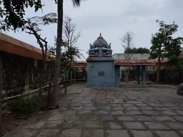 Arulmigu Suganthaparimaleswarar Temple, Thirumananjeri, Karambakudi Taluk - 622302 அருள்மிகு சுகந்தபரிமளேஸ்வரர் திருக்கோயில், திருமணஞ்சேரி, கறம்பக்குடி வட்டம் - 622302, Pudukkottai - Ancient Temple Architecture and History Image 5