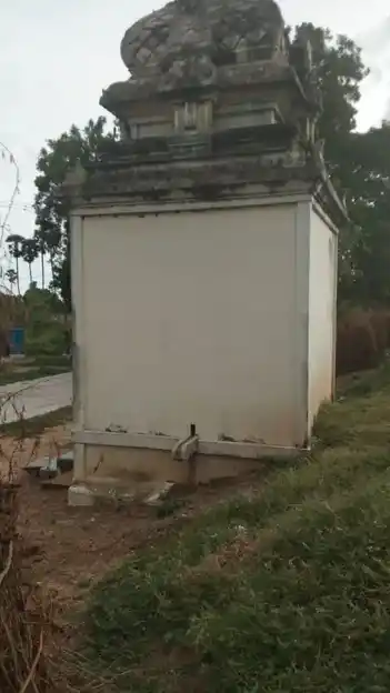 Arulmigu Sundara Moorthi Vinayagar Temple, Aalimadurai - 623701 அருள்மிகு. சுந்தரமூர்த்தி அய்யனார் திருக்கோயில், Aalimadurai - 623701, Sivagangai - Ancient Temple Architecture and History Image 4