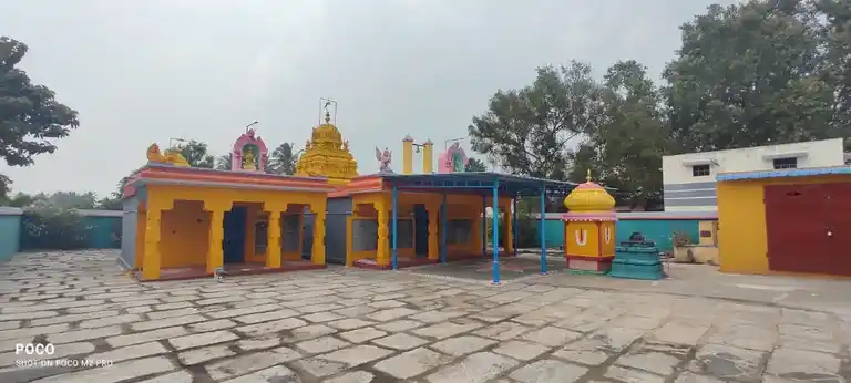 Arulmigu Sundara Rajaperumal Temple, Sirukarumbur - 632521 அருள்மிகு சுந்தராஜப்பெருமாள் திருக்கோயில், சிருகரும்பூர் - 632521, Ranipet - Ancient Temple Architecture and History Image 2