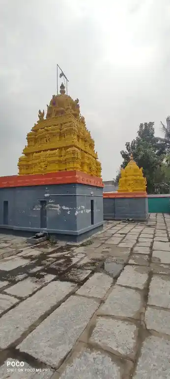 Arulmigu Sundara Rajaperumal Temple, Sirukarumbur - 632521 அருள்மிகு சுந்தராஜப்பெருமாள் திருக்கோயில், சிருகரும்பூர் - 632521, Ranipet - Ancient Temple Architecture and History Image 4