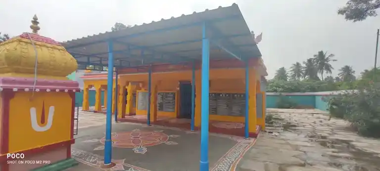 Arulmigu Sundara Rajaperumal Temple, Sirukarumbur - 632521 அருள்மிகு சுந்தராஜப்பெருமாள் திருக்கோயில், சிருகரும்பூர் - 632521, Ranipet - Ancient Temple Architecture and History Image 6