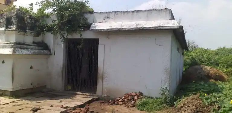 Arulmigu Sundara Varadanarayanasamy Temple, P.H Hospitial, Poonimangadu - 631209 அருள்மிகு சுந்தரவரதநாராயணசுவாமி திருக்கோயில், P.H Hospitial, Poonimangadu - 631209, Tiruvallur - Ancient Temple Architecture and History Image 7