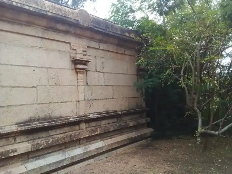 Arulmigu Sundarajaperumal Temple, Karaiyur - 622002 அருள்மிகு சுந்தர்ராஜபெருமாள் திருக்கோயில், Karaiyur - 622002, Pudukkottai - Ancient Temple Architecture and History Image 4