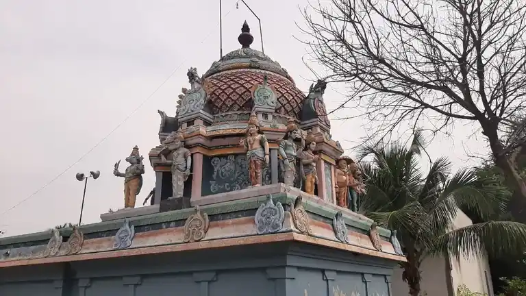 Arulmigu Sundaranarayana Perumal Temple, Athiyurthirukai - 605701 அருள்மிகு சுந்தரநாராயணபெருமாள் திருக்கோயில், அத்தியூர்திருக்கை - 605701, Viluppuram - Ancient Temple Architecture and History Image 2